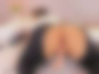 elizabeth-bree's Live Sex Cam Show
