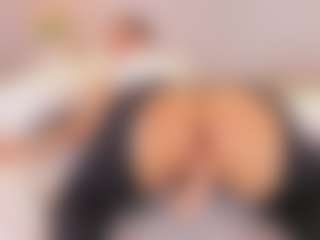 elizabeth-bree's Live Sex Cam Show