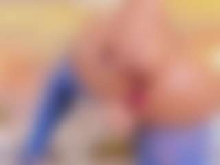 elizabeth-bree's Live Sex Cam Show