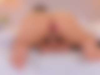 elizabeth-bree's Live Sex Cam Show