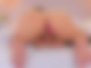 elizabeth-bree's Live Sex Cam Show