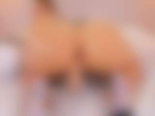 elizabeth-bree's Live Sex Cam Show