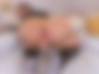 elizabeth-bree's Live Sex Cam Show