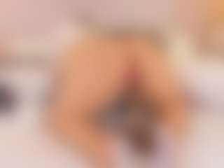 Live cam show with elizabeth-bree - Big Tits on Camsoda