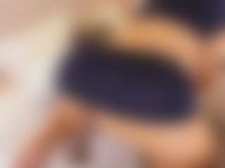 elizabeth-bree's Live Sex Cam Show