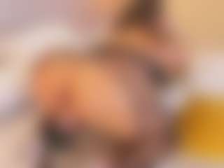 elizabeth-bree's Live Sex Cam Show