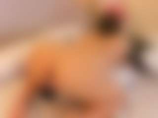 elizabeth-bree's Live Sex Cam Show