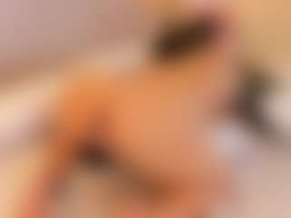 elizabeth-bree's Live Sex Cam Show