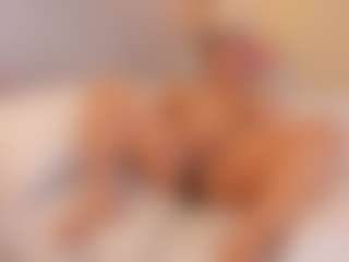 elizabeth-bree's Live Sex Cam Show