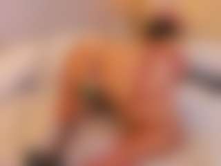 elizabeth-bree's Live Sex Cam Show