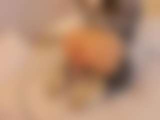 Live cam show with elizabeth-bree - Butt Plug on Camsoda