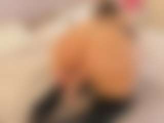 elizabeth-bree's Live Sex Cam Show