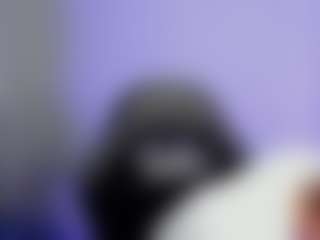 Live cam show with Kinkygirl - Thick on TeamSkeetLive