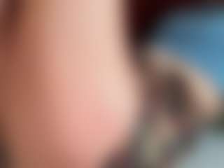 Live cam show with karoline1201 - Small Ass on LiveSexCams6
