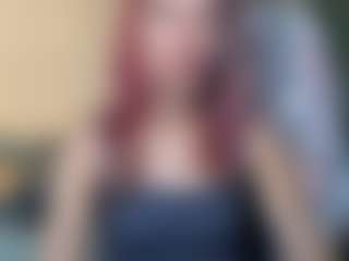 Live cam show with karoline1201 - Living Room on Camsoda