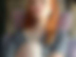 Live cam show with karoline1201 - Living Room on x69.live