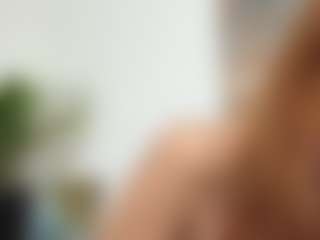 Live cam show with karoline1201 - Upskirt on liverealitysex.com