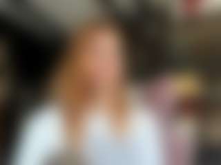 Live cam show with karoline1201 - Small Ass on CamwithHer