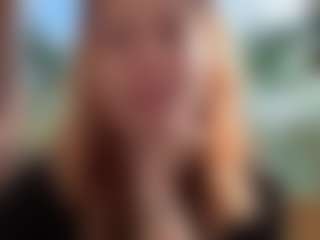 Live-camshow met karoline1201 - Living Room op Camsoda