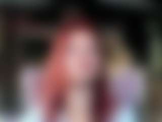 Live cam show with karoline1201 - Living Room on liverealitysex.com