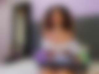 Live cam show with harmonyhill - Petite Young Adult on Uber Horny