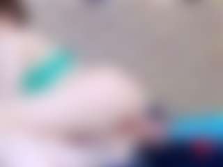 ivorydreams's Live Sex Cam Show