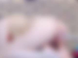 Live cam show with ivorydreams - Green Eyes on milfzrlive.com