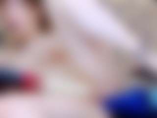 ivorydreams's Live Sex Cam Show