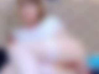 Live cam show with ivorydreams - Green Eyes on Big Tits