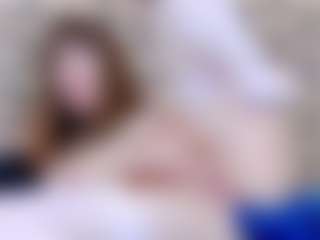 ivorydreams's Live Sex Cam Show