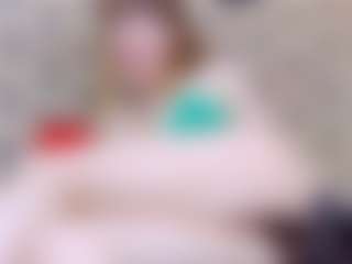 Live cam show with ivorydreams - Submissive on Milfs Live