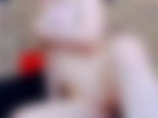 Live cam show with ivorydreams - Petite on Camsoda
