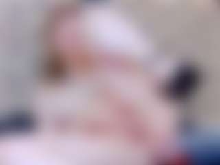 Live cam show with ivorydreams - Ass Bouncing on TottyGirls