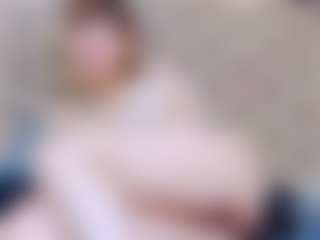 Live cam show with ivorydreams - Athletic Shaved Pussy on Big Tits