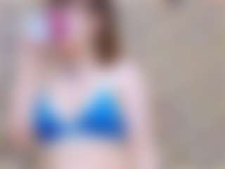 Live cam show with ivorydreams - Petite on SquirtSoMuch