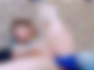 Live cam show with ivorydreams - Lovense on hotwifechat.live