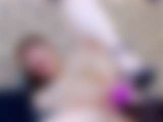 ivorydreams's Live Sex Cam Show