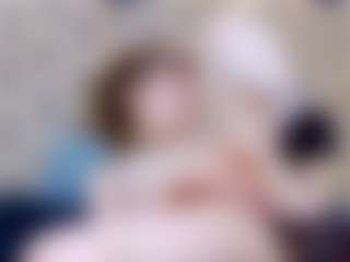 Live cam show with ivorydreams - Blue Eyes on CamClone