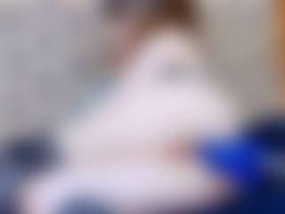 ivorydreams's Live Sex Cam Show