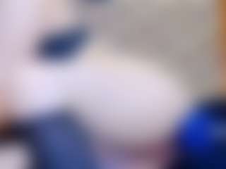 ivorydreams's Live Sex Cam Show