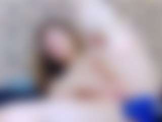 ivorydreams's Live Sex Cam Show
