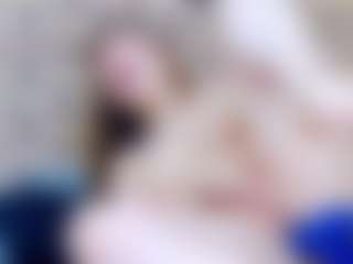 ivorydreams's Live Sex Cam Show