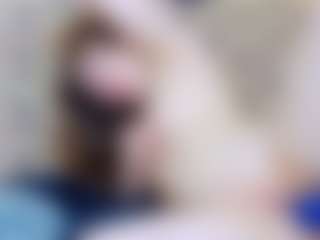 ivorydreams's Live Sex Cam Show