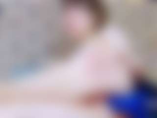 Live cam show with ivorydreams - Shaved on SmokeAndPoke