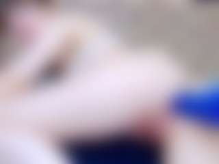 Live cam show with ivorydreams - Shaved on Cam Slut