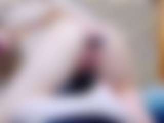 ivorydreams's Live Sex Cam Show