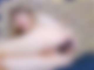 ivorydreams's Live Sex Cam Show