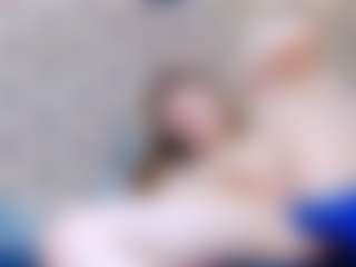 Live cam show with ivorydreams - Petite on Soda Cam