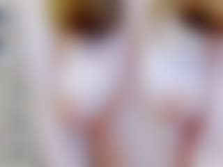 ivorydreams's Live Sex Cam Show