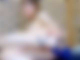 Live cam show with ivorydreams - Fingering on madthumbs